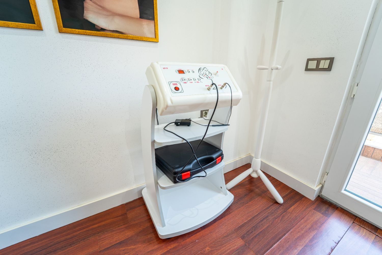 Konyaaltı Altınkum’da Devren Kiralık Hazır Güzellik Merkezi - Resim 18