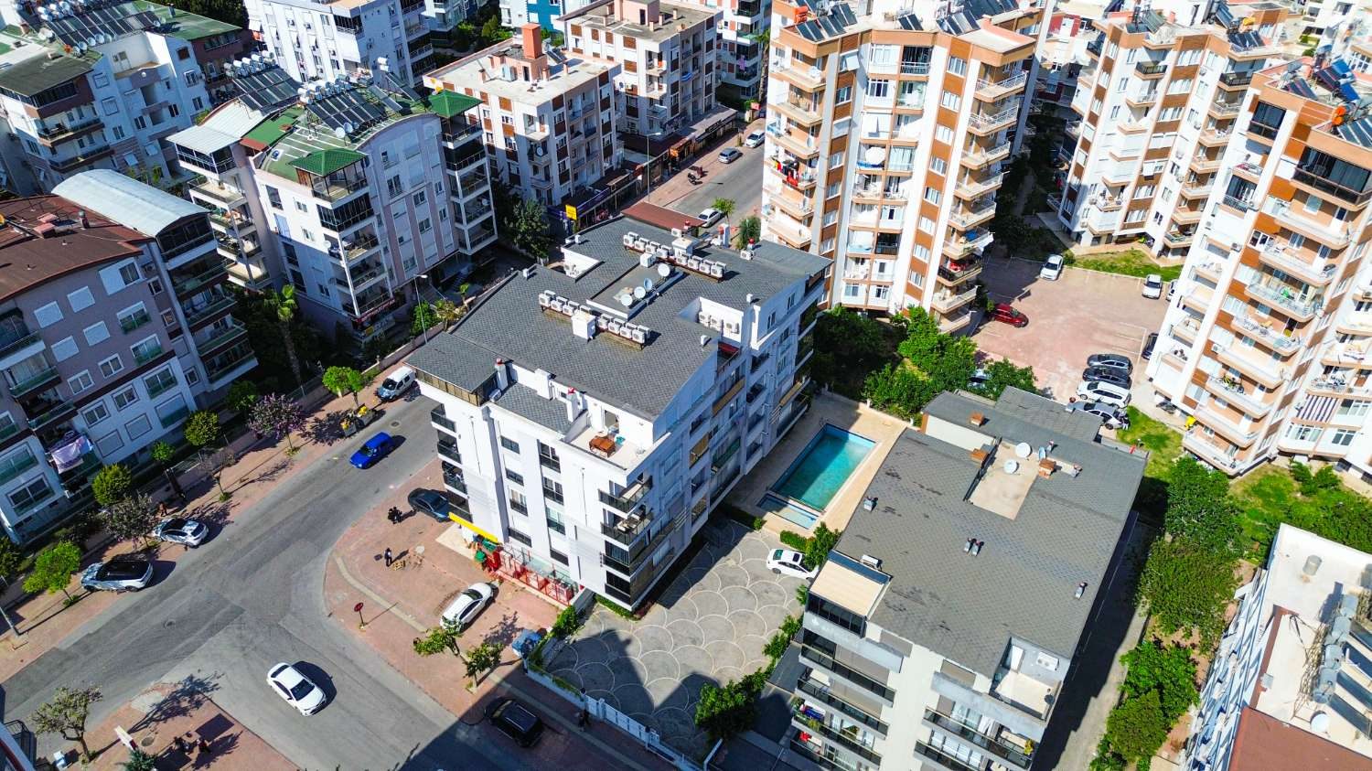 Konyaaltı Hurma’da Full Eşyalı Satılık Lüks 3+1 Daire - Resim 2