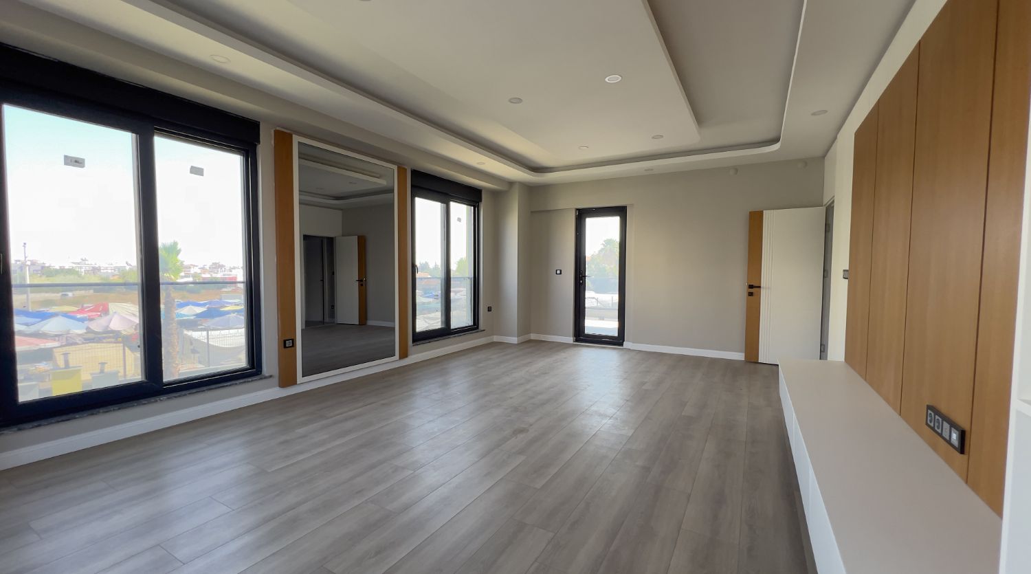 Zamur Towers’ta Kiralık 2+1 Daire | Havuz Manzaralı, Site İçinde - Resim 4
