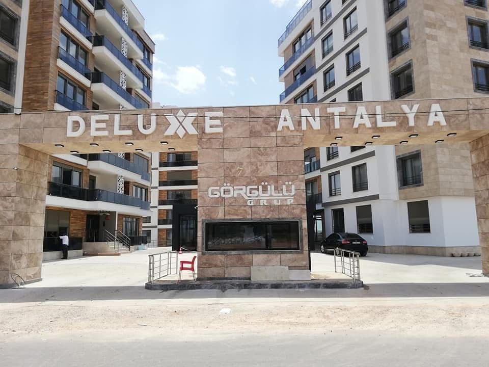 De’Luxe Sitesinde Deniz ve Şehir Manzaralı 4+1 Lüks Daire – Antalya - Resim 2