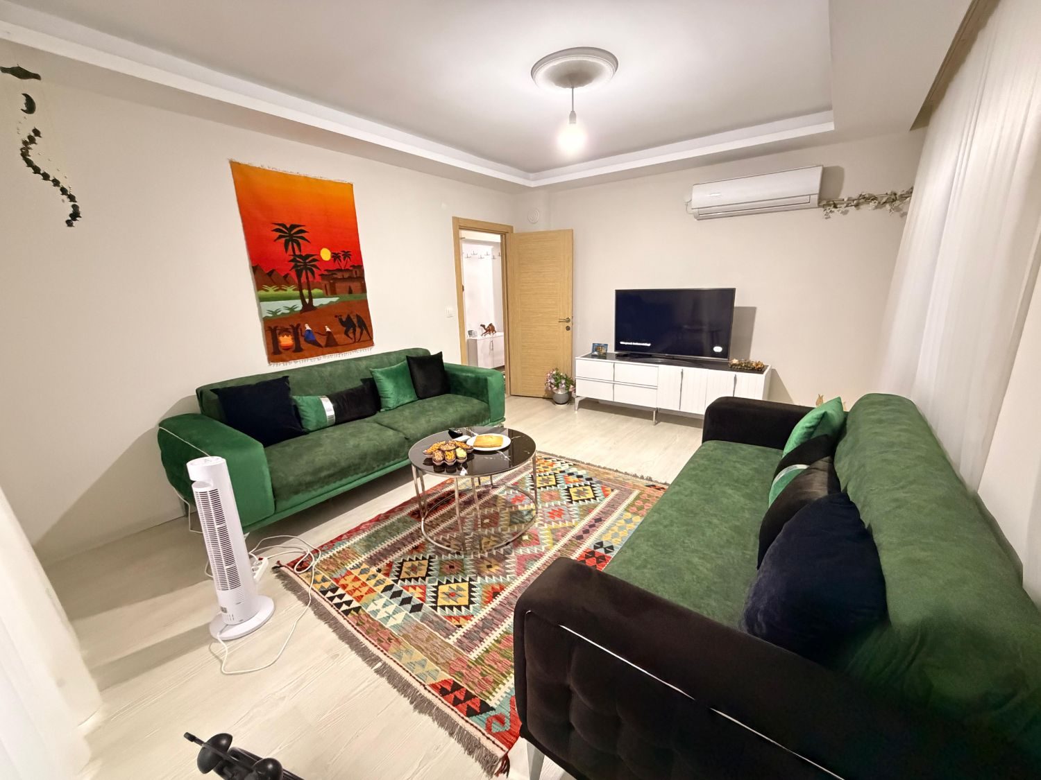 Antalya Kepez Varsak’ta Orman Manzaralı Eşyalı 2+1 Daire