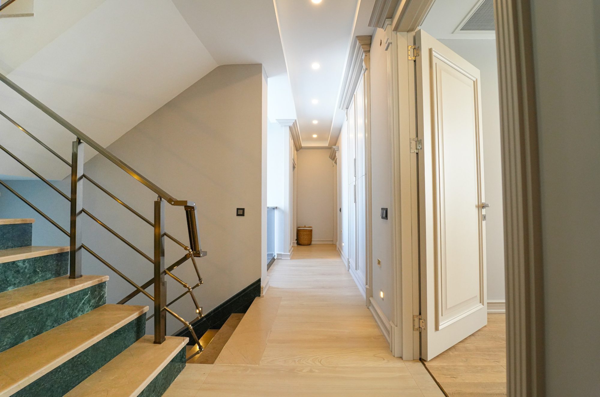 Kemerağzı Esilara Sitesi’nde Asansörlü, Çift Havuzlu 3+1 Satılık Villa - Resim 23