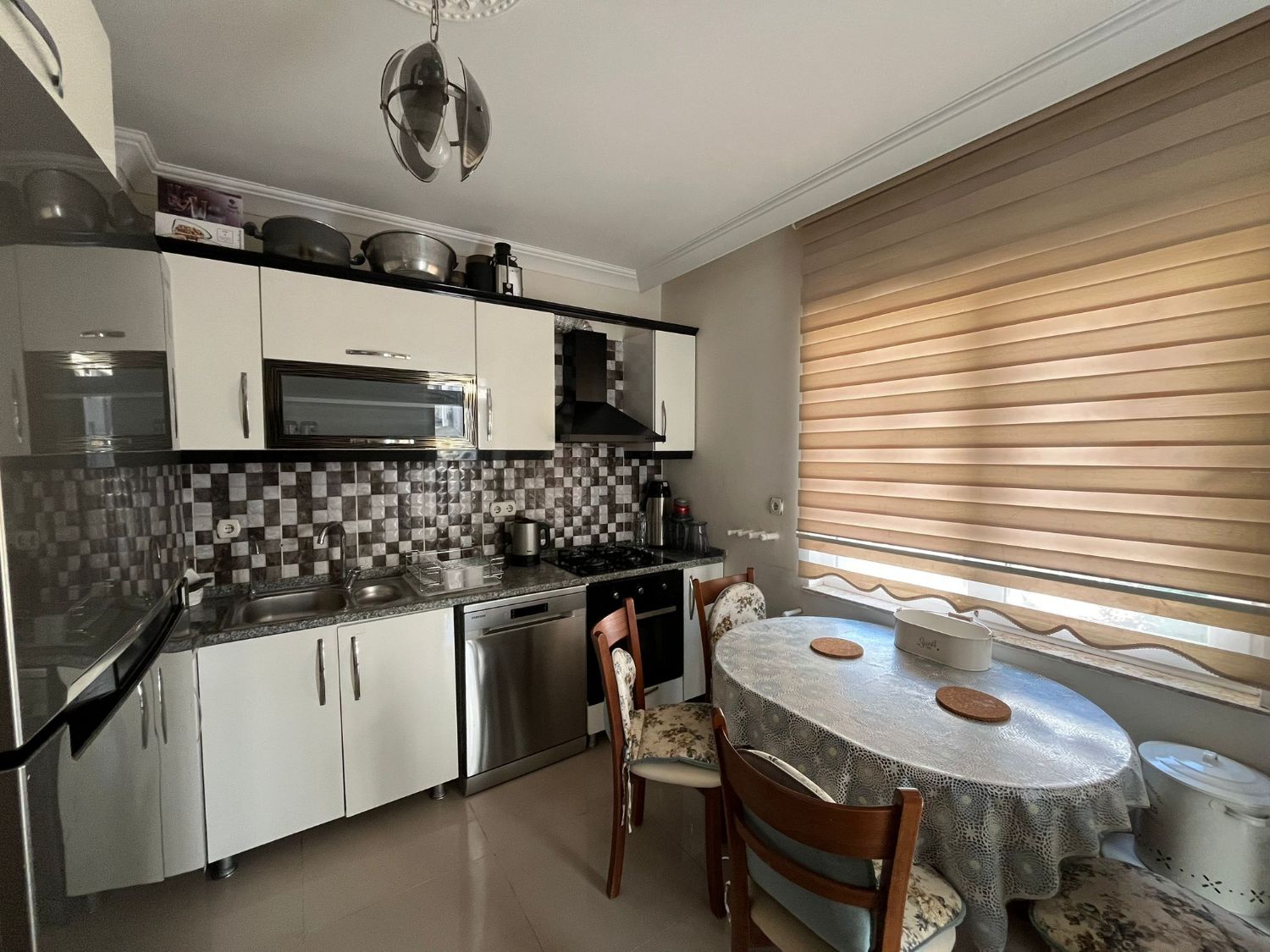 Furnished 3+1 Apartment in Kızılarık Yonca Site 2 – Pool, Parking & Spacious Design - Resim 19