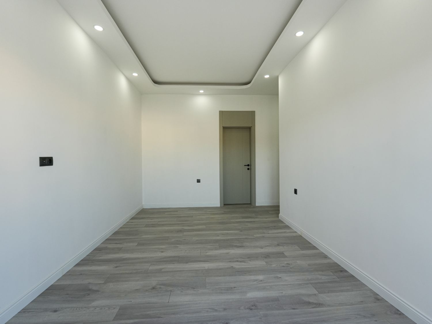 Luxury 4+1 Duplex Apartment 100 m from the Sea in Bahçelievler - Resim 16