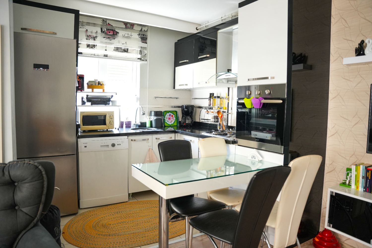 Furnished 2+1 Apartment in Molla Yusuf, RiverSide 2 Residence – Pool View - Resim 12