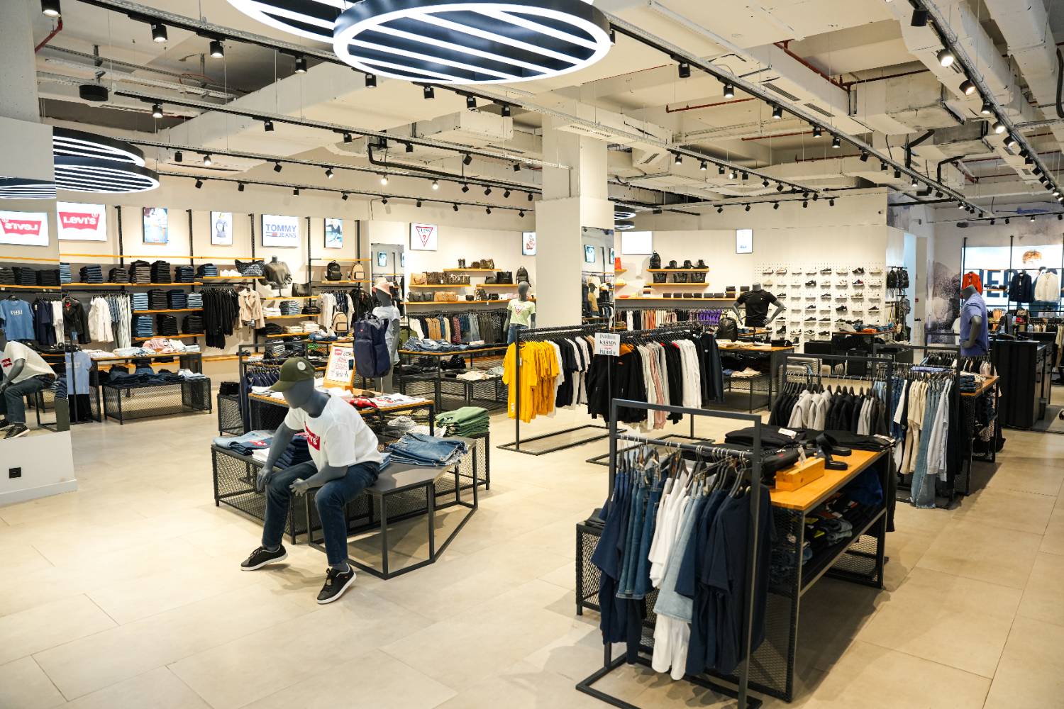 Turnkey Fashion Store in Antalya Agora Mall – Fully Renovated, 5 Top Brands - Resim 3