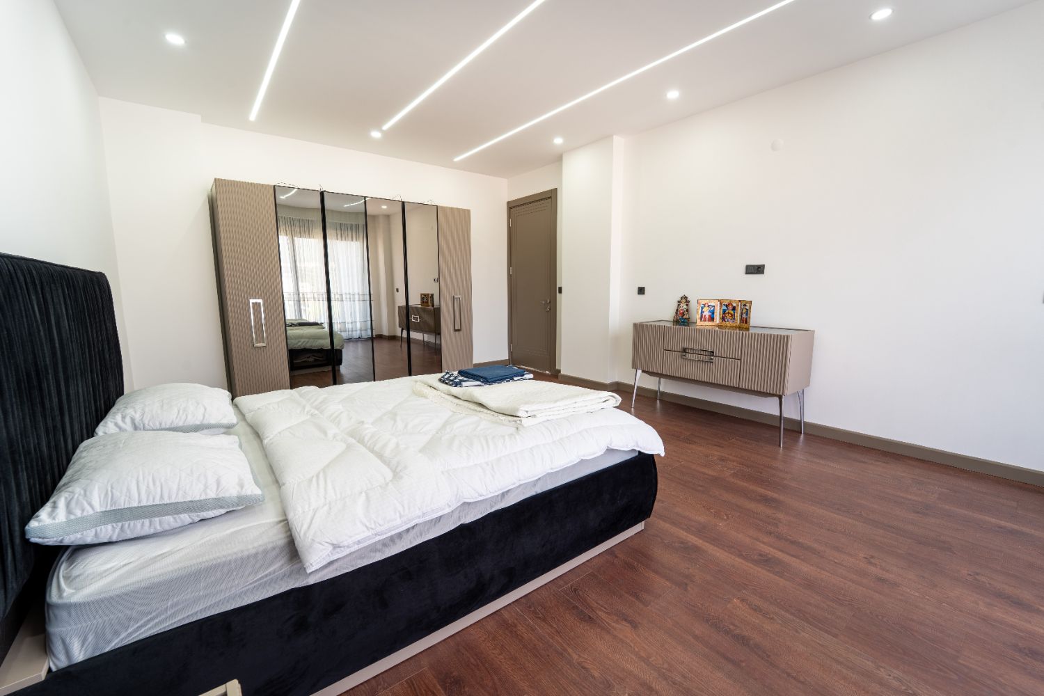 Antalya Döşemealtı Bademağacı’nda Satılık Lüks 4+1 Villa | 290 m² - Resim 20