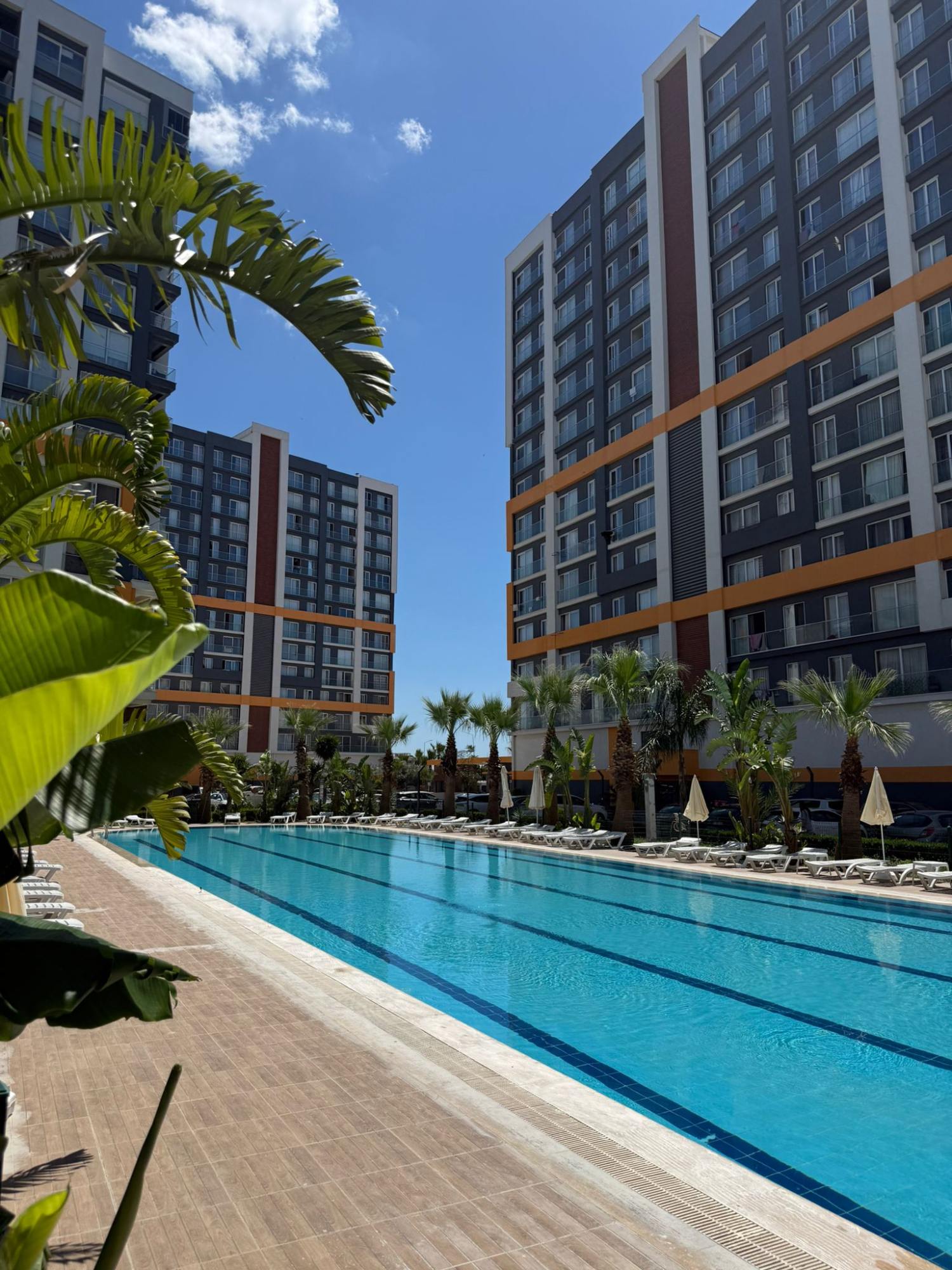 Kepez Güneş Mahallesı Ekpa 1207'de Full Eşyalı 1+1 Satılık Daire