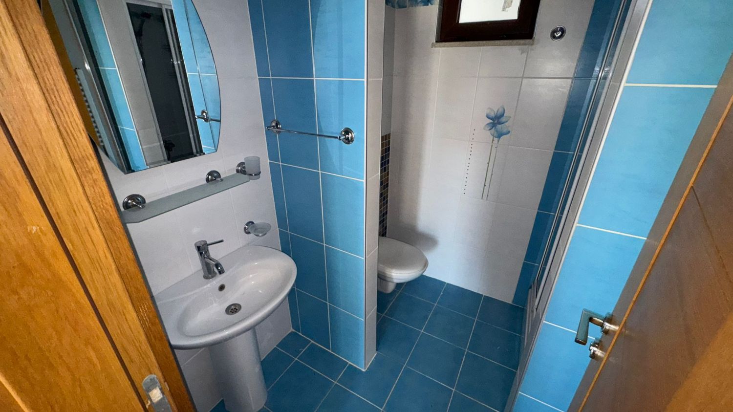 Konyaaltı Uluç Mahallesi Kiralık 4+1 Daire | Havuzlu Site İçinde 170 m² - Resim 4