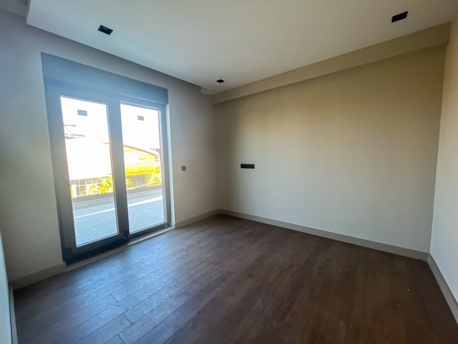 Luxury 3+1 Duplex in Güzeloba – Pool, Terrace, Brand New - Resim 14