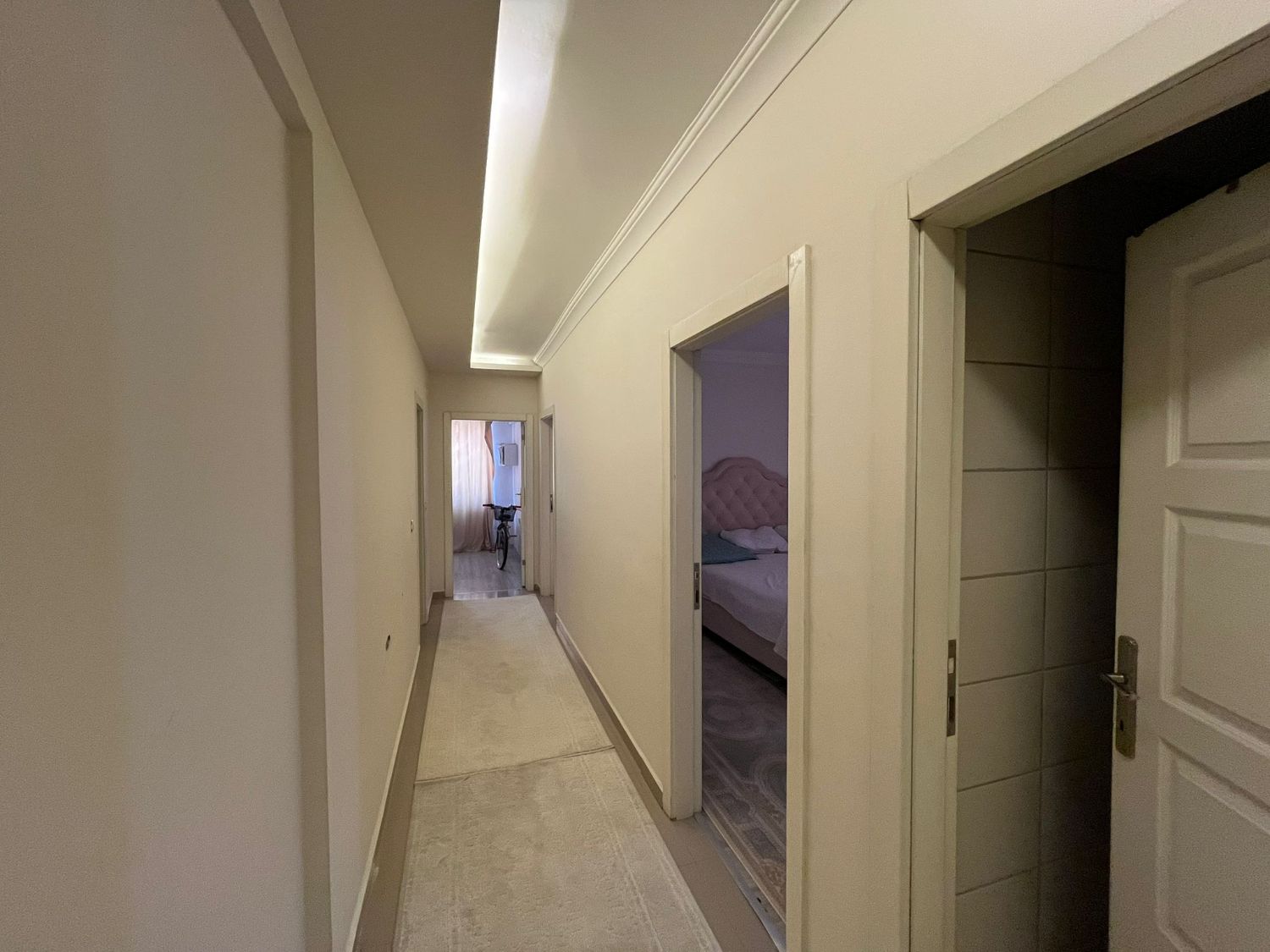 Furnished 3+1 Apartment in Kızılarık Yonca Site 2 – Pool, Parking & Spacious Design - Resim 17