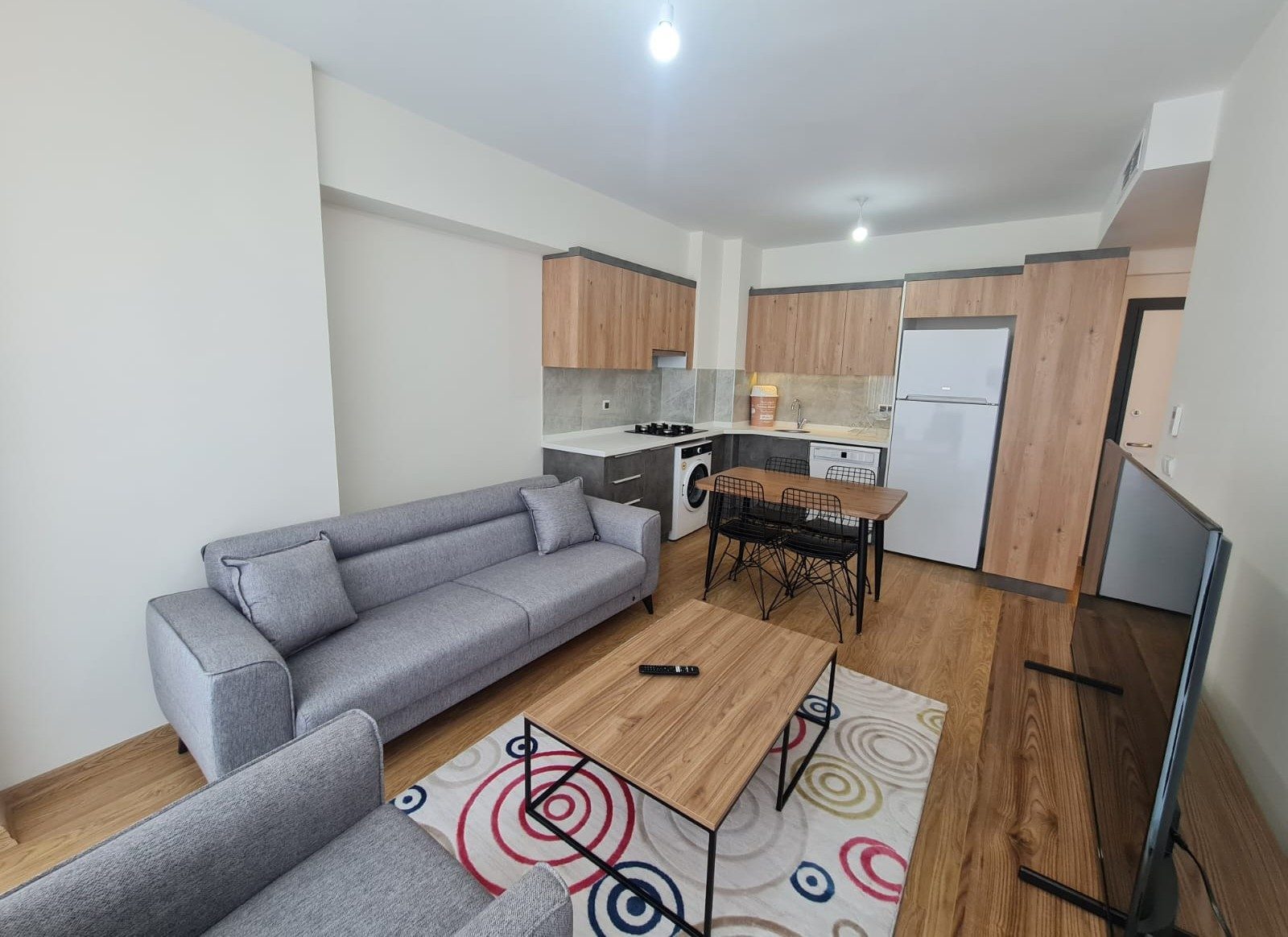 EKPA 1207 Sitesi’nde Havuzlu, Güvenlikli ve Eşyalı Kiralık Daire - Resim 3