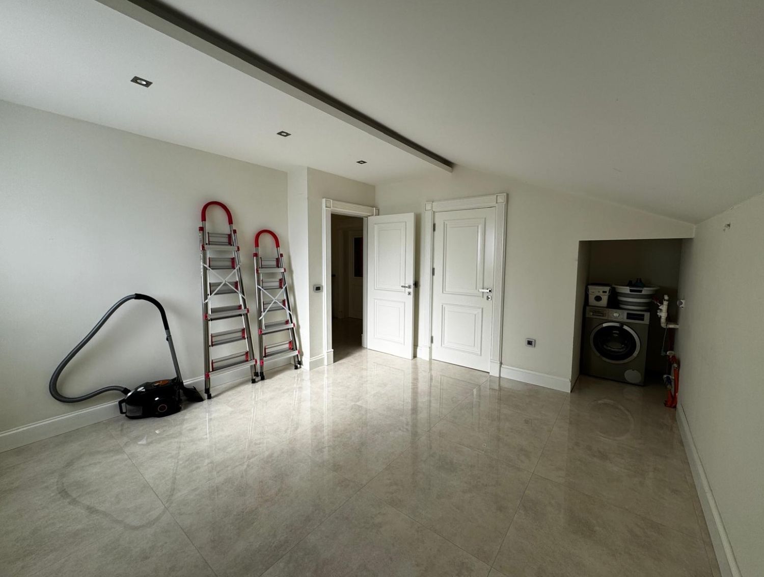 Molla Yusuf’ta Satılık Lüks Villa | 6+2 Özel Havuzlu - Resim 26