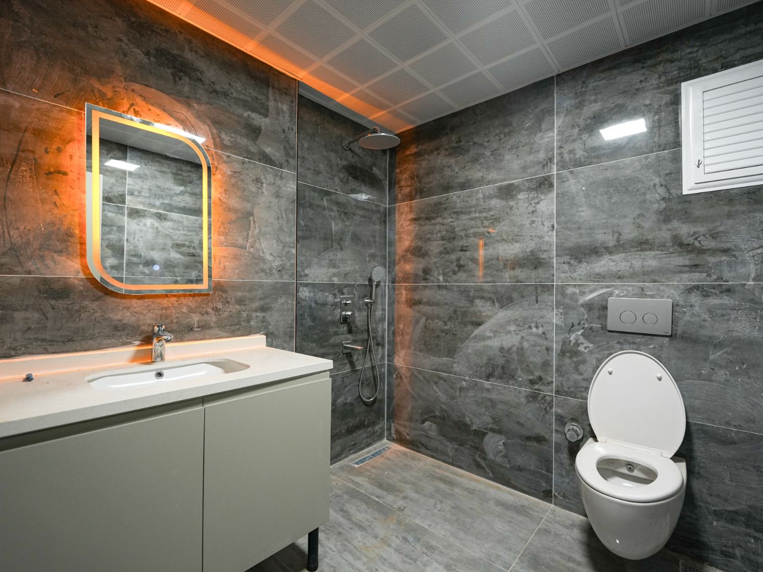 Luxury 4+1 Duplex Apartment 100 m from the Sea in Bahçelievler - Resim 12