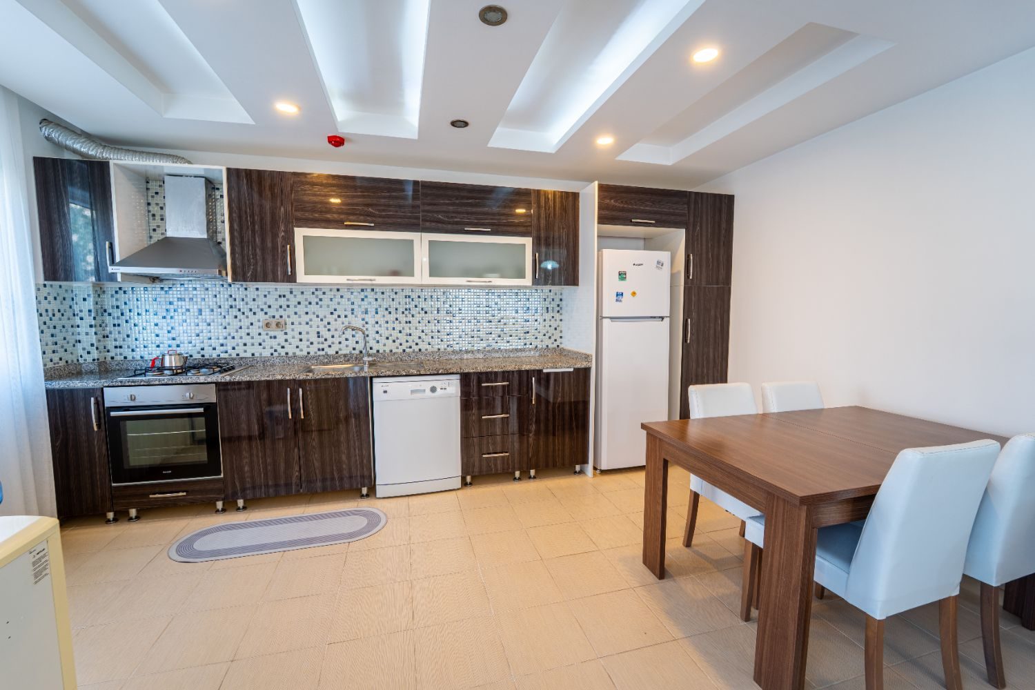Antalya Konyaaltı Arapsuyu Sahile Yakın Full Eşyalı 2+1 Kiralık Daire - Resim 6