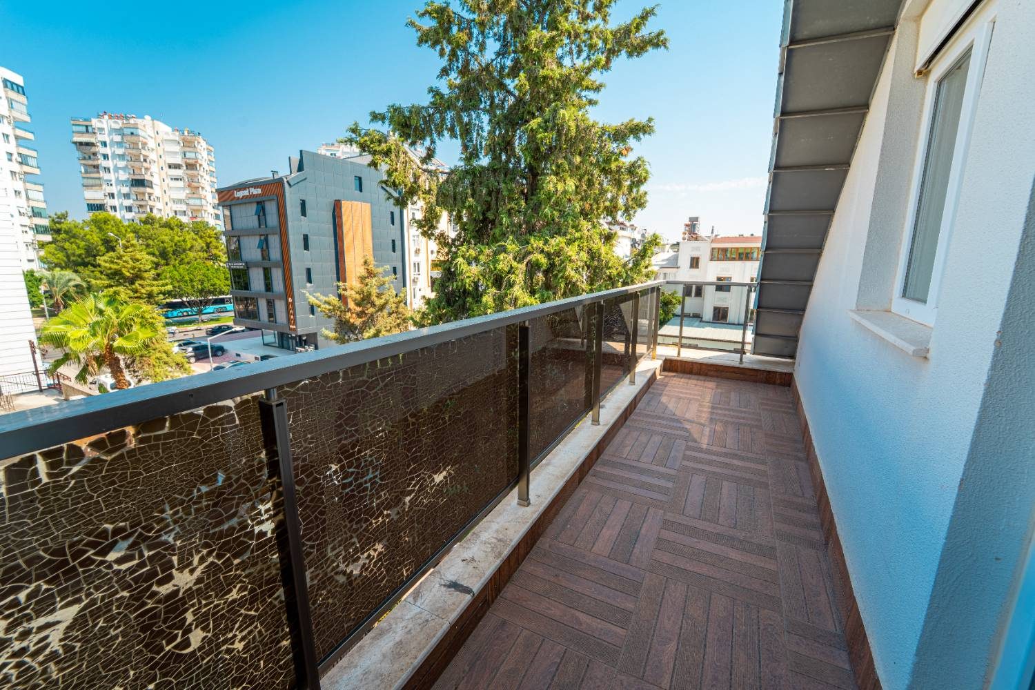 Konyaaltı Altınkum’da Devren Kiralık Hazır Güzellik Merkezi - Resim 21