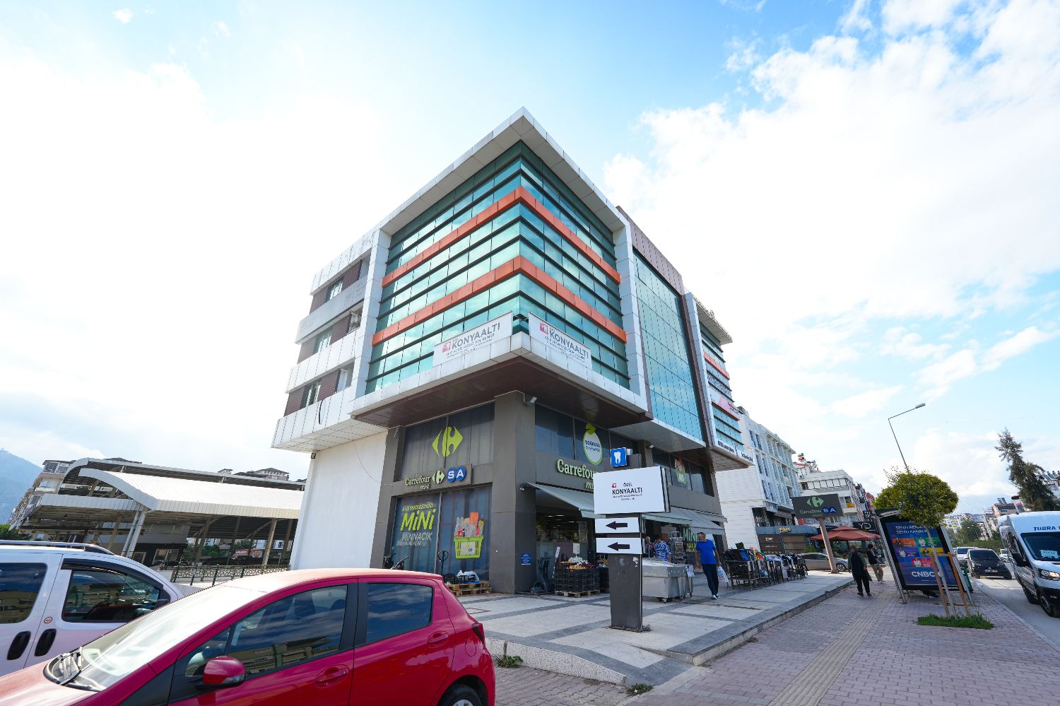 200 m² Office for Sale on Main Street – Liman | Renovated & Ready - Resim 5