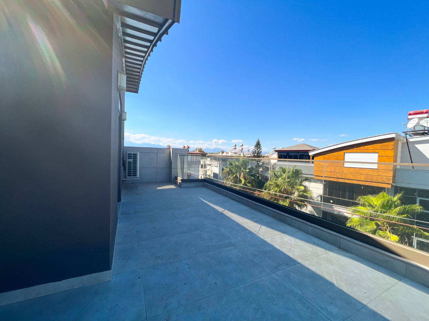 Luxury 3+1 Duplex in Güzeloba – Pool, Terrace, Brand New - Resim 16