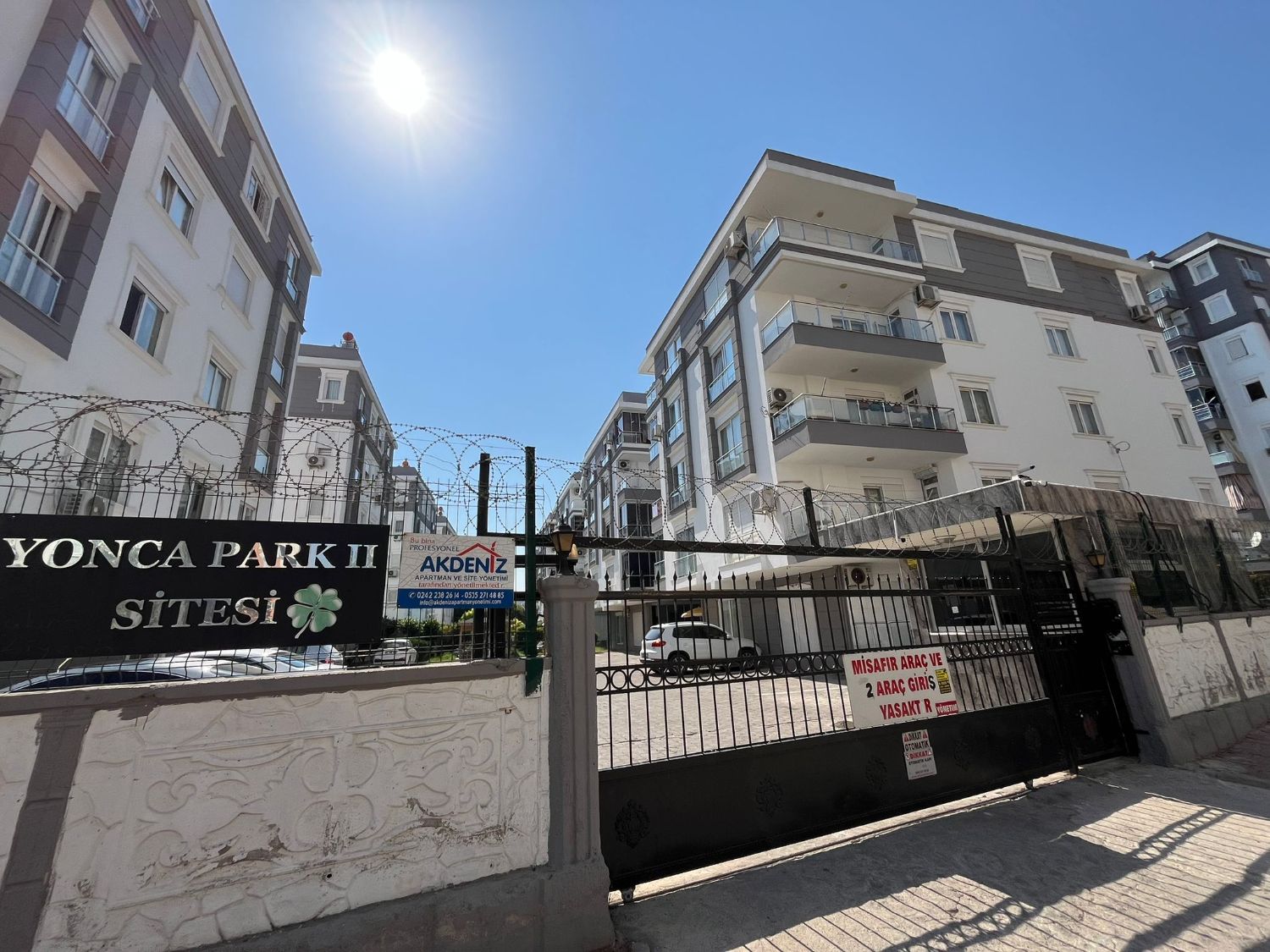 Furnished 3+1 Apartment in Kızılarık Yonca Site 2 – Pool, Parking & Spacious Design - Resim 2