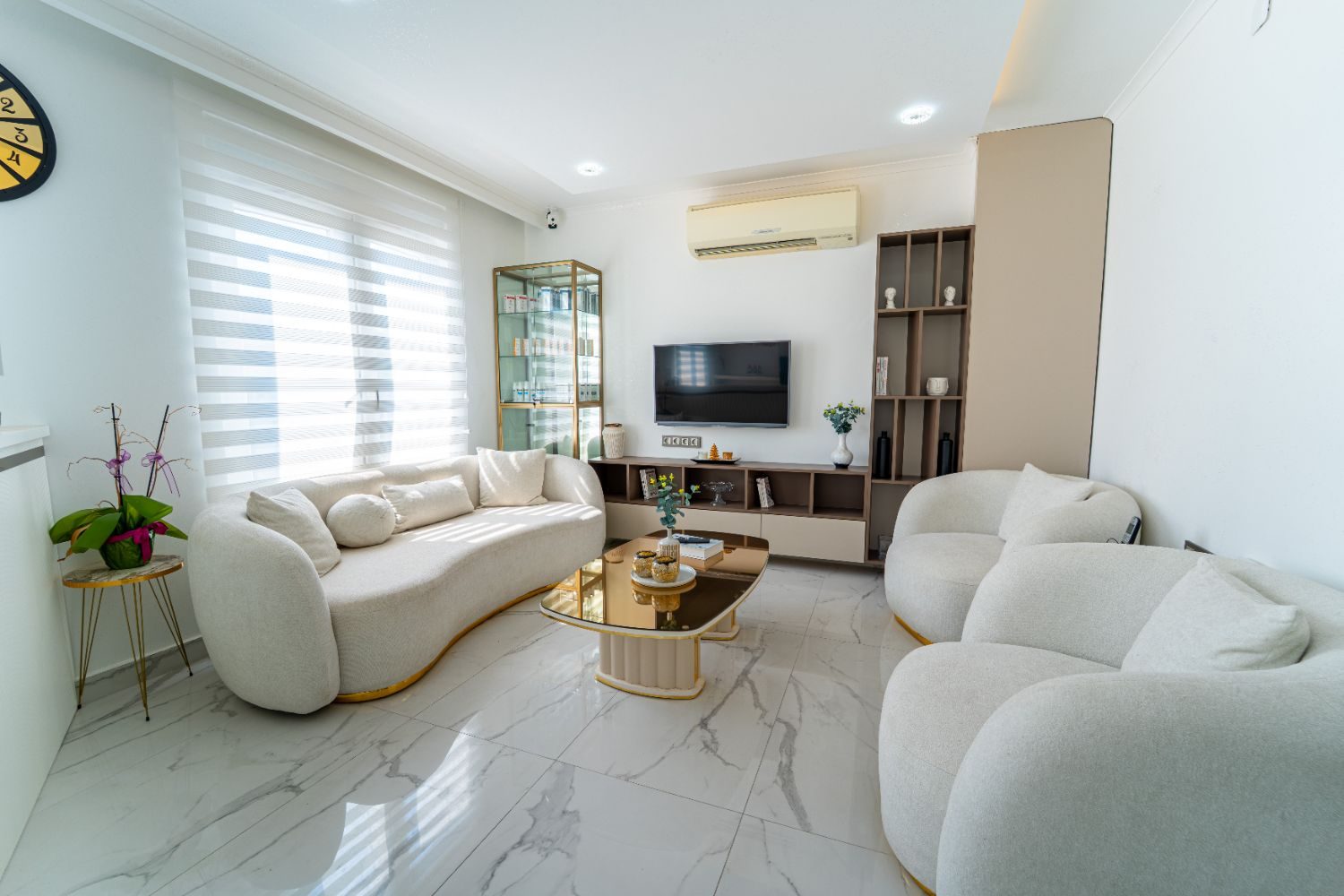 Konyaaltı Altınkum’da Devren Kiralık Hazır Güzellik Merkezi - Resim 2