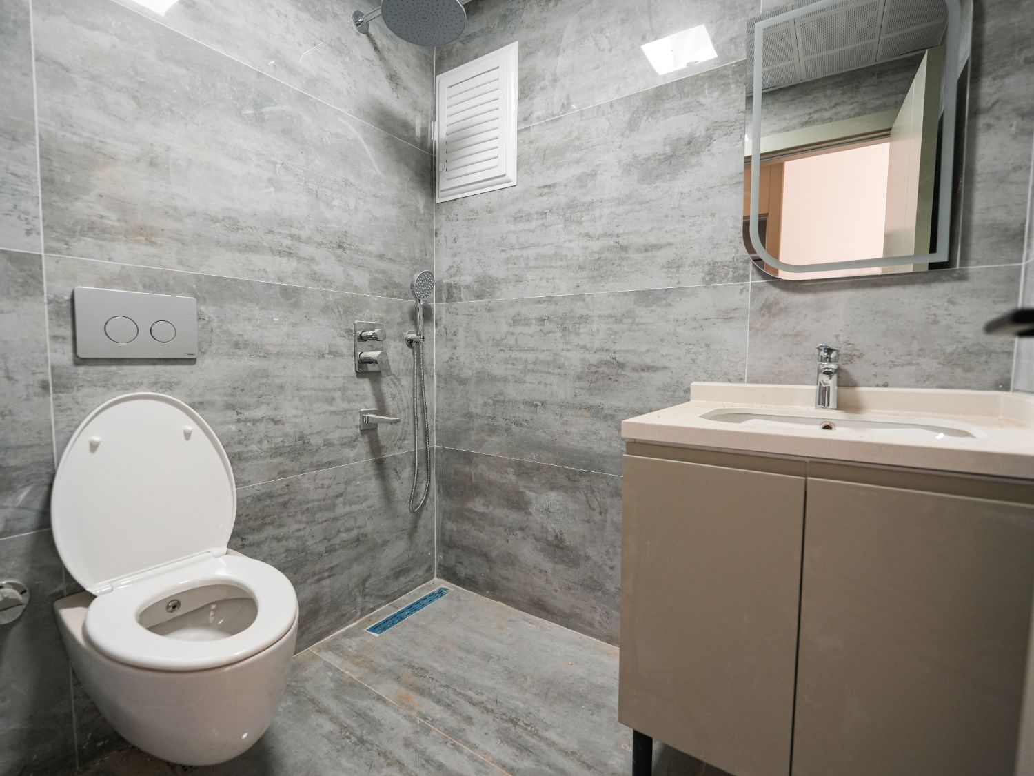 Luxury 4+1 Duplex Apartment 100 m from the Sea in Bahçelievler - Resim 19