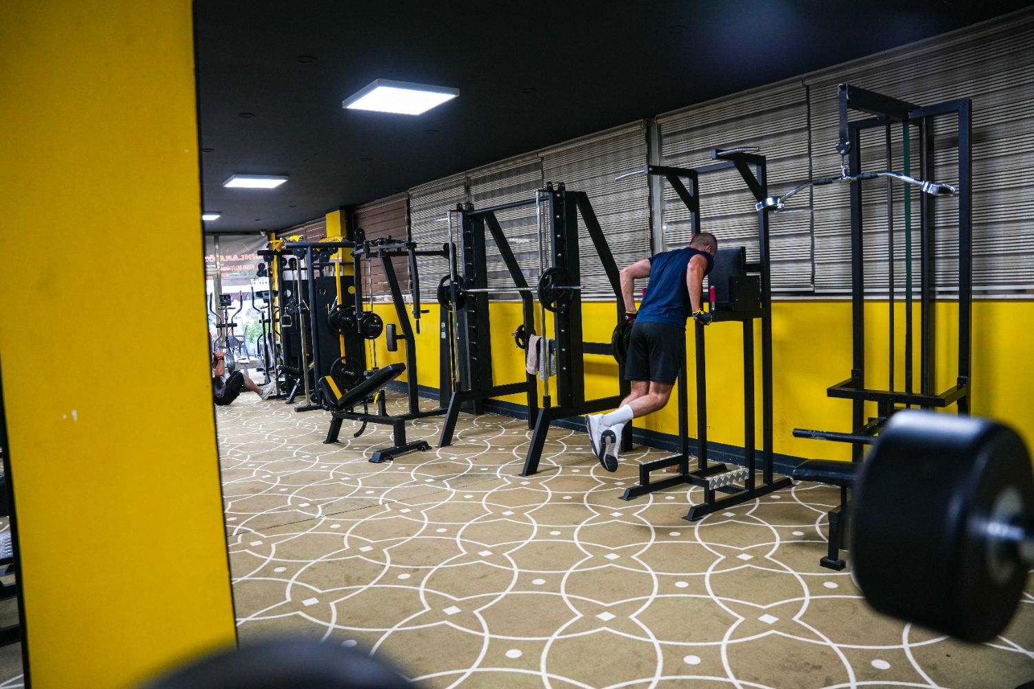 Fully Equipped 3-Storey Gym for Lease in Kepez – 1000 m² - Resim 10