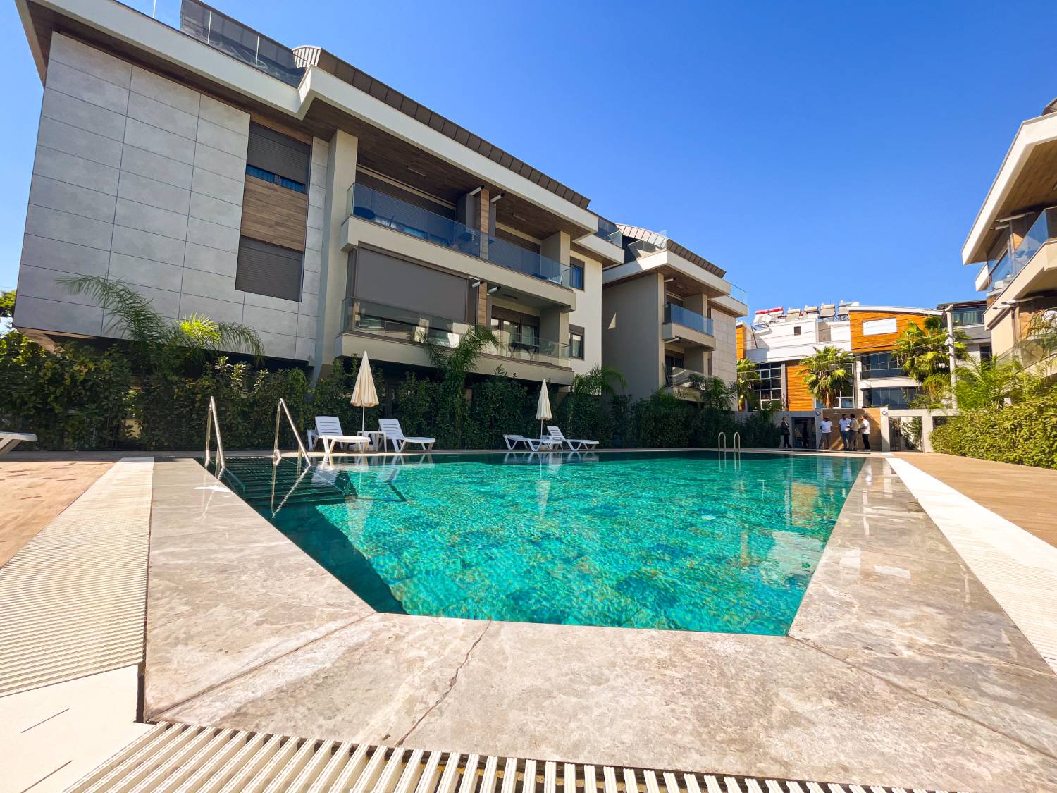 Luxury 3+1 Duplex in Güzeloba – Pool, Terrace, Brand New