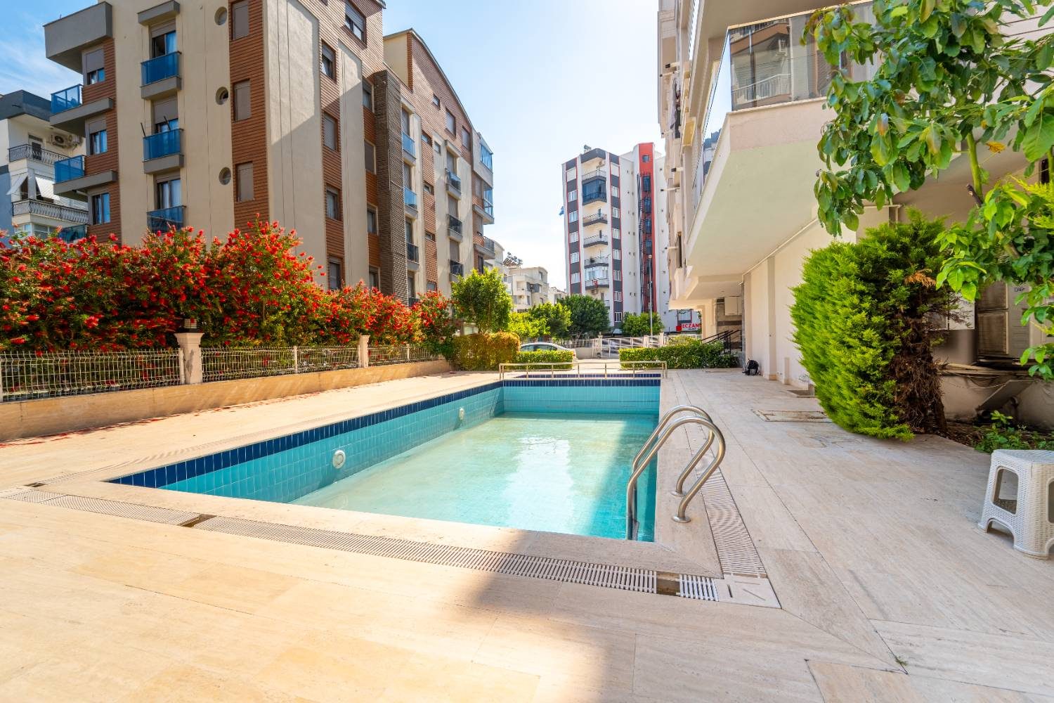 Konyaaltı Hurma’da Full Eşyalı Satılık Lüks 3+1 Daire - Resim 3