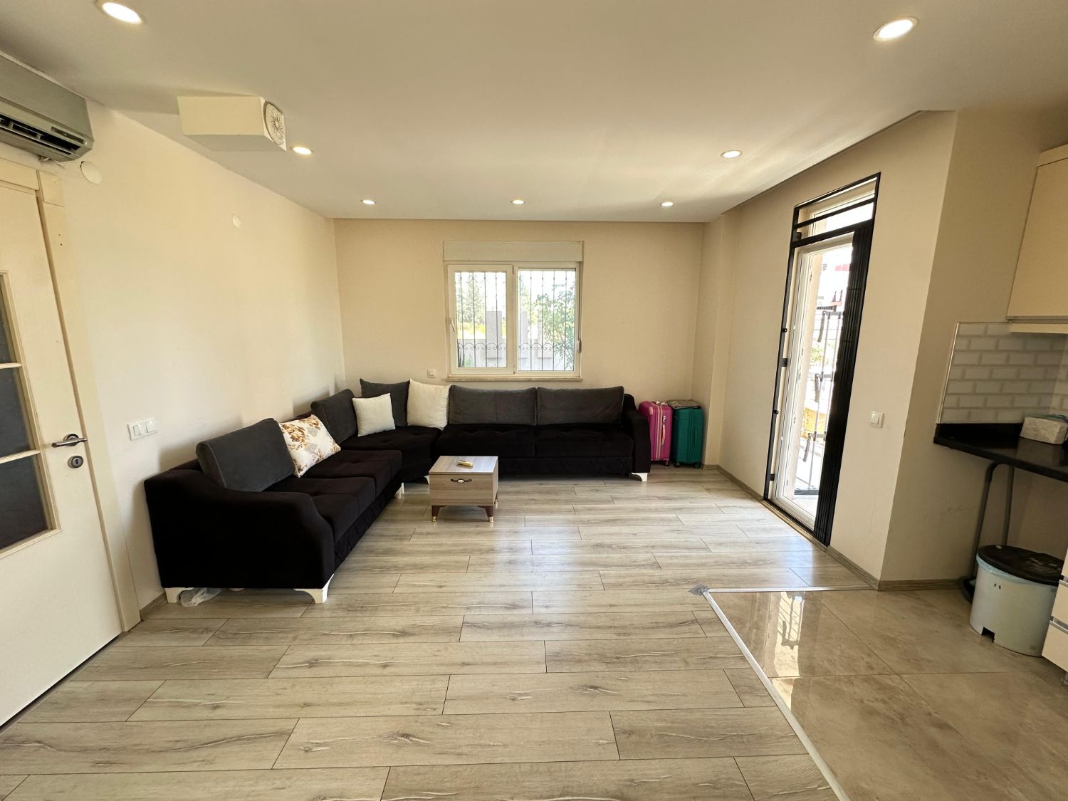 Aydoğmuş Mahallesi’nde Site İçi Full Eşyalı 1+1 Daire - Resim 5