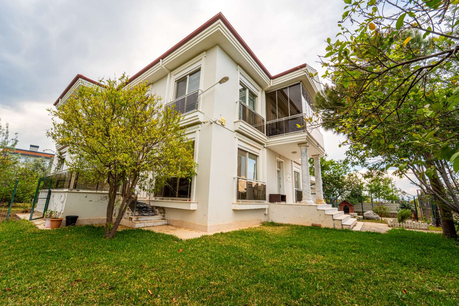 Yeşilbayır Altınkale’de 1050 m² Arsa İçinde Vatandaşlığa Uygun 5+1 Lüks Villa - Resim 5