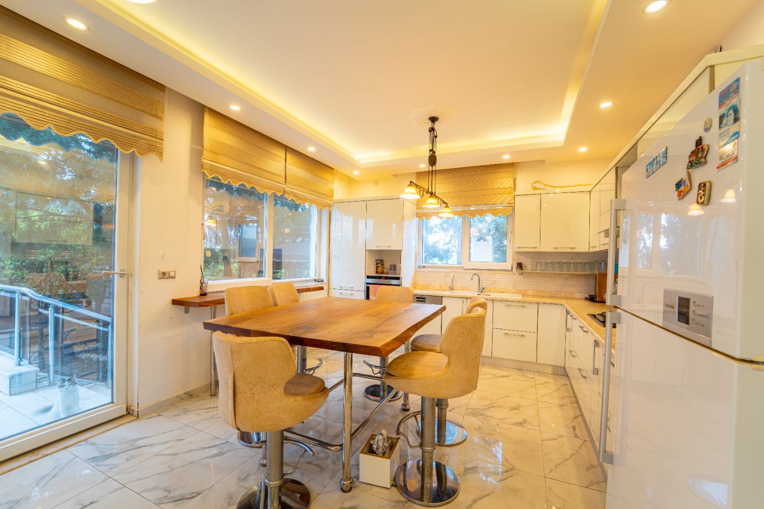 Yeşilbayır Altınkale’de 1050 m² Arsa İçinde Vatandaşlığa Uygun 5+1 Lüks Villa - Resim 7